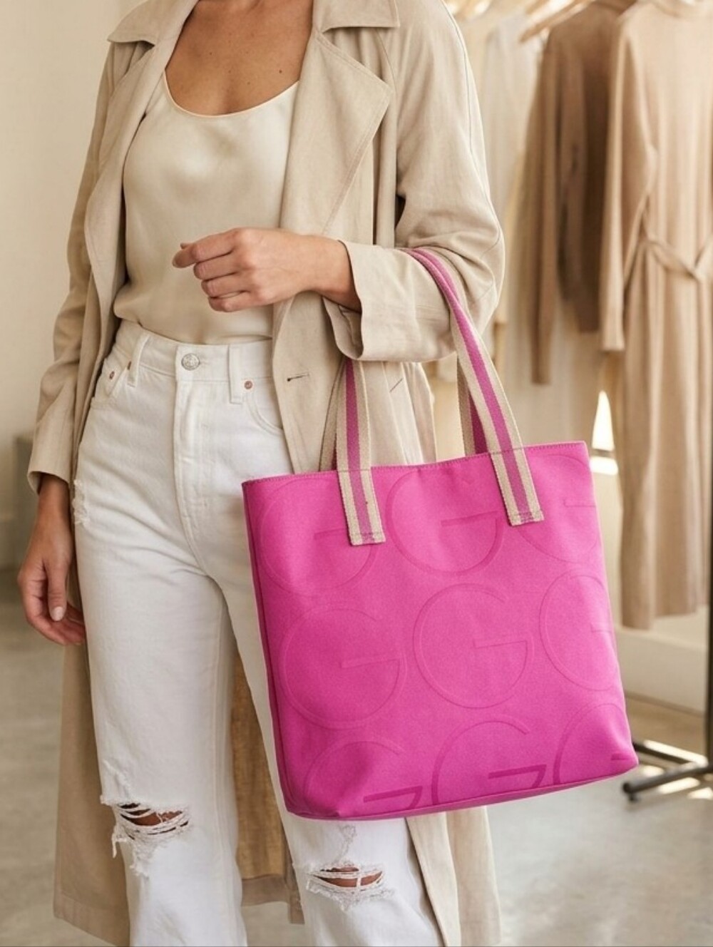 🌸 Authentic Gucci Pink Canvas Large "G" Logo Tote Bag 🌸